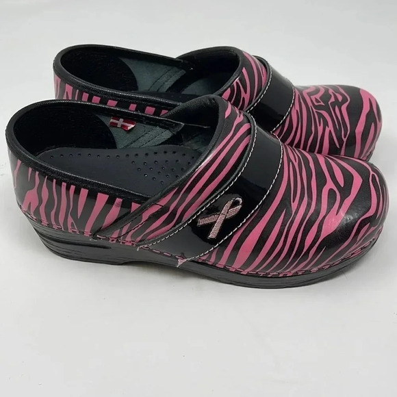 Sanita Breast Cancer Zebra pink Professional Clogs - Picture 3 of 10